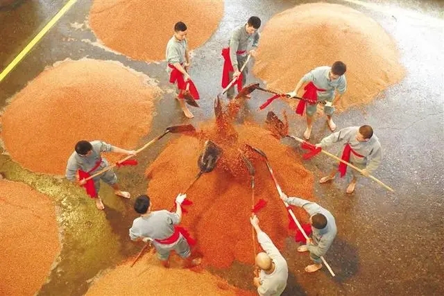 泽轩皓月 泽轩皓月
