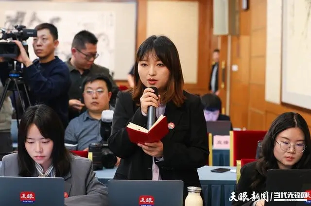 泽轩皓月