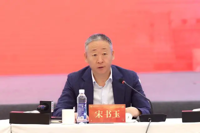 泽轩皓月 泽轩皓月