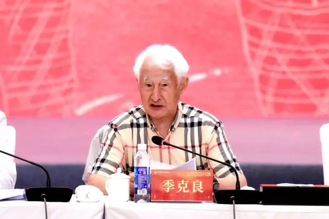 泽轩皓月 泽轩皓月