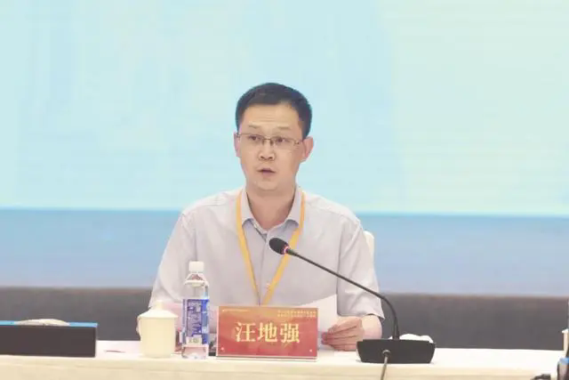 泽轩皓月 泽轩皓月