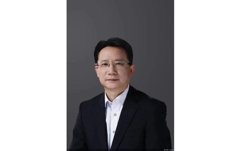 全国人大代表丁雄军：加快中国白酒国际化发展进程